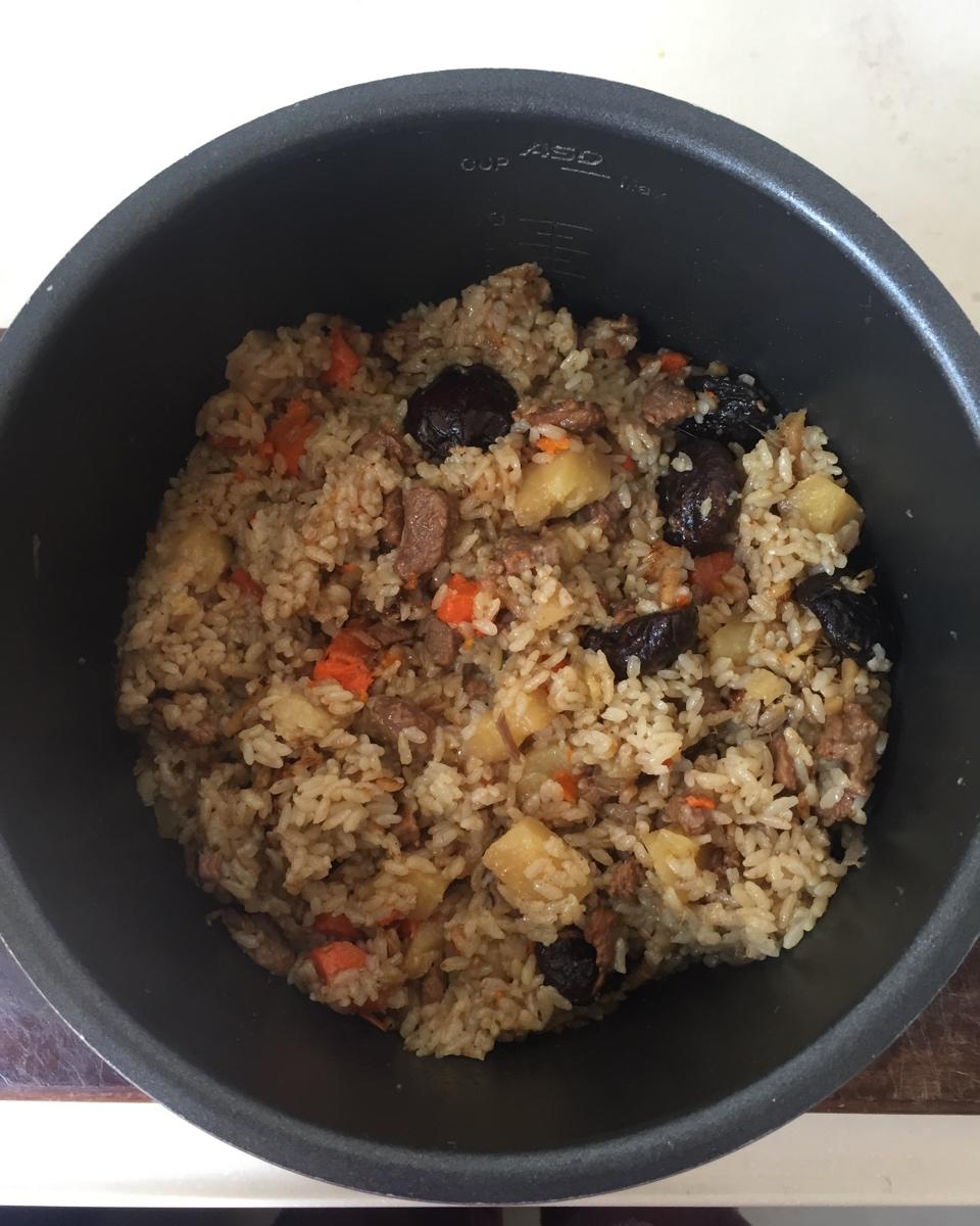 喷香羊肉焖饭