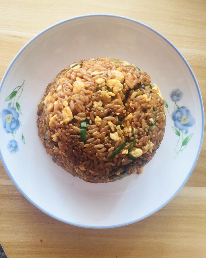 酱油炒饭(超级简单)