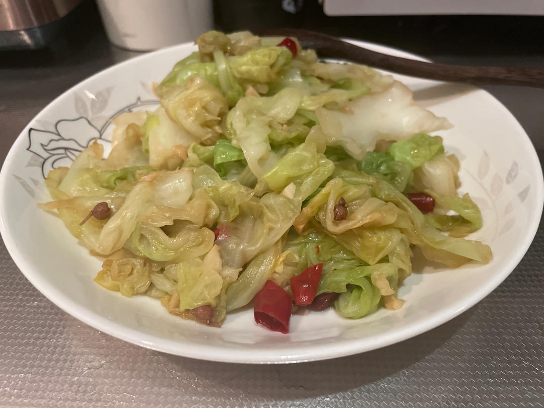 厨师长教你：“手撕包菜”的家常做法,简单又不失美味