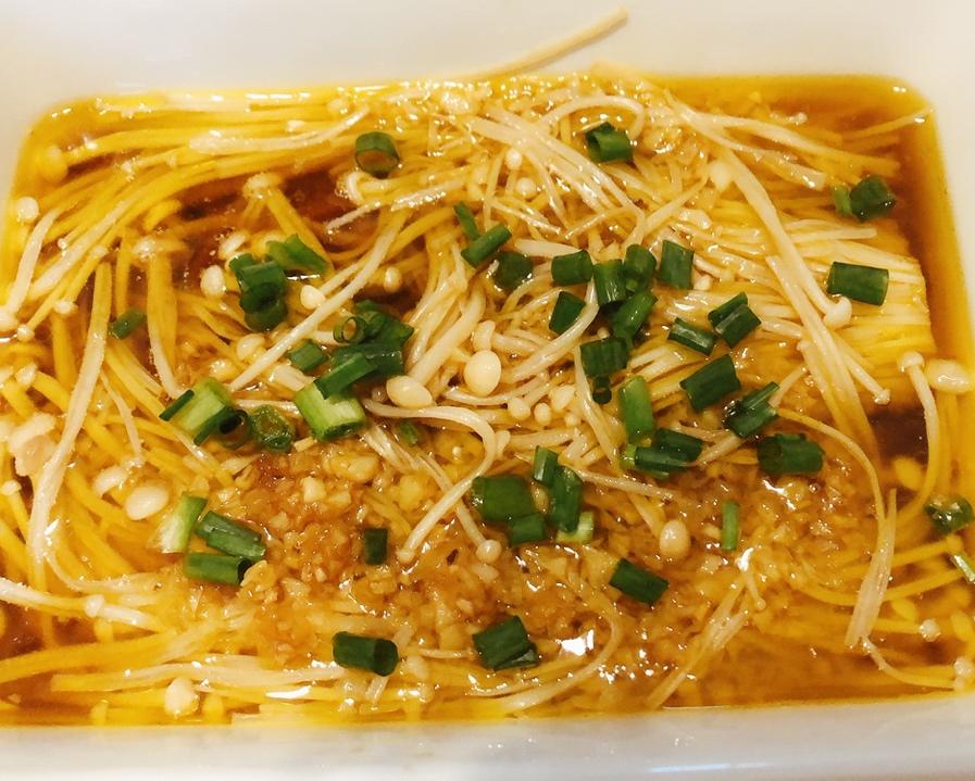 一口上瘾的蒜蓉金针菇