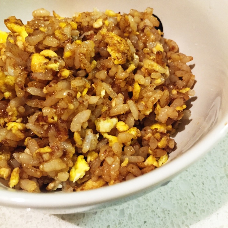 傻瓜版酱油炒饭