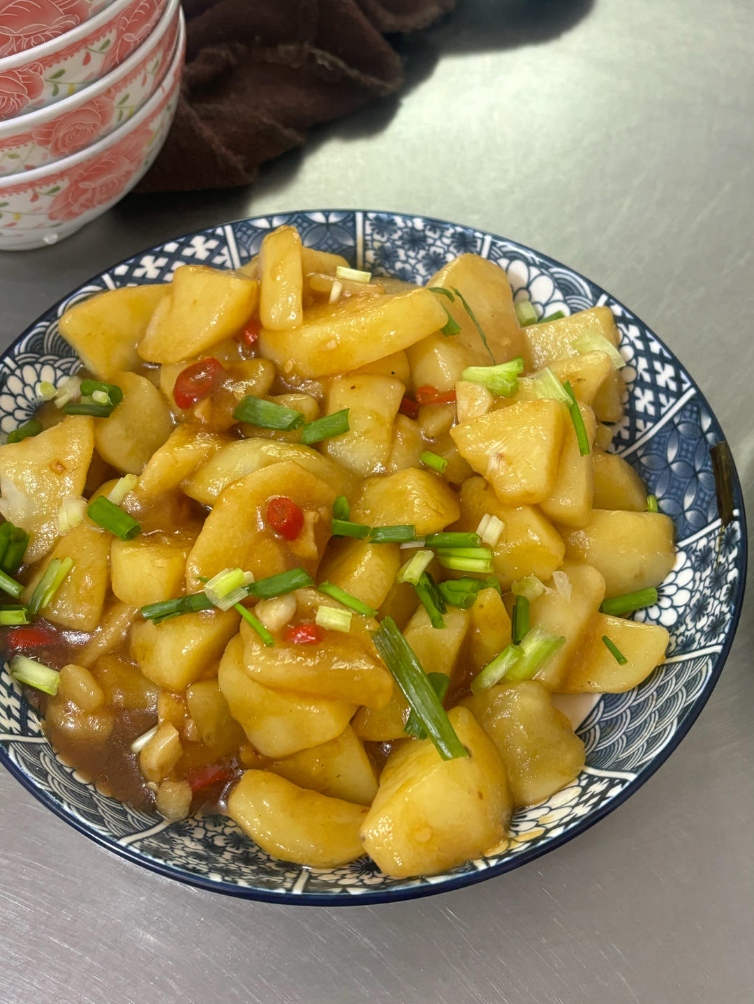 🔥巨下饭，软糯入味！比肉还好吃的红烧土豆