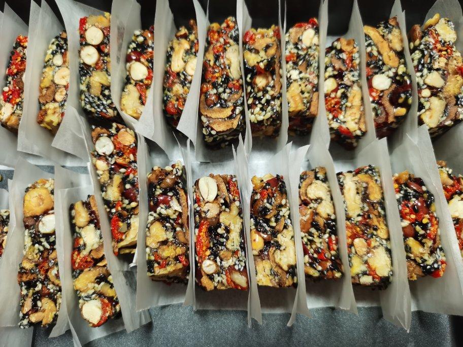 黑芝麻核桃红枣糕