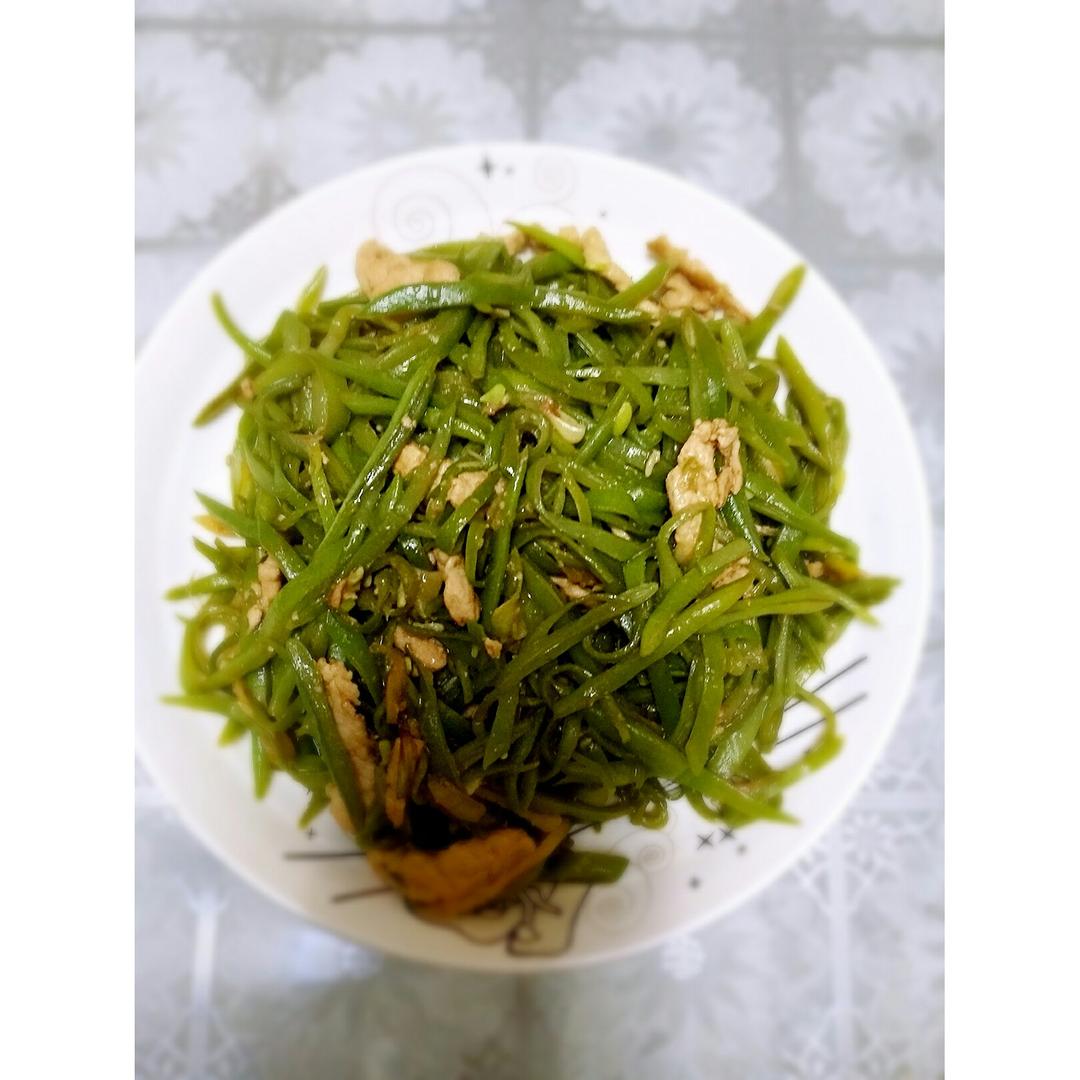 豆角炒肉