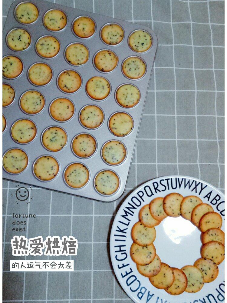 小时候的味道 — 芝麻鸡蛋薄脆饼干