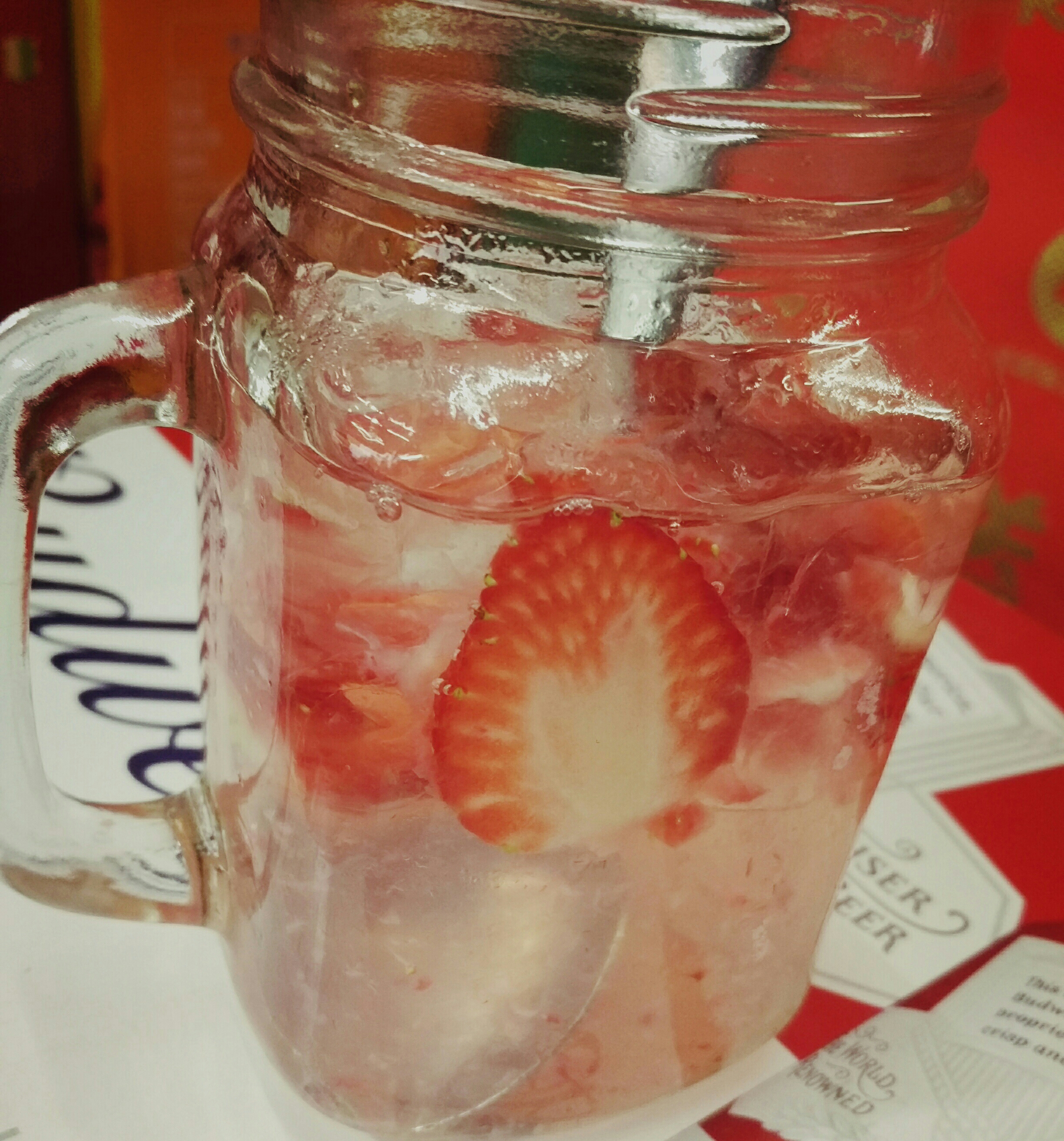 草莓气泡水的做法 步骤6
