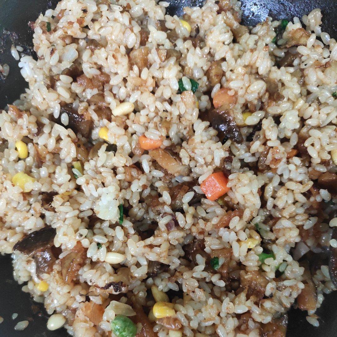 鳗鱼炒饭