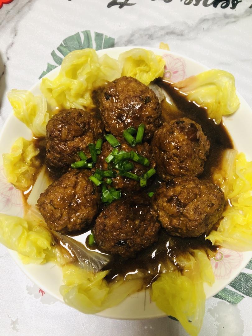 四喜丸子/红烧狮子头 Chinese Meatballs