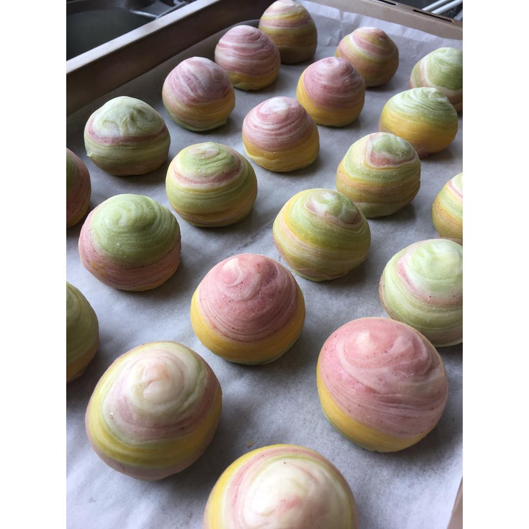 彩虹渐变蛋黄酥（无需揉出膜）