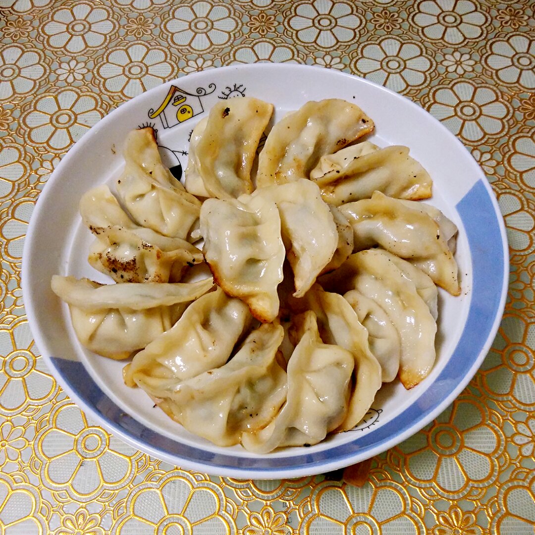 超级简单做煎饺