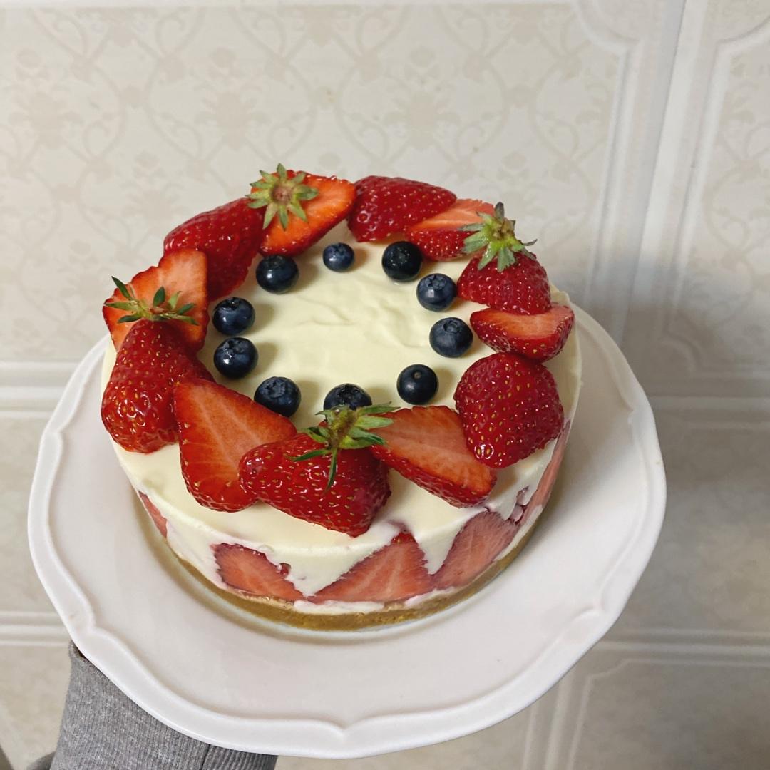 超简单的草莓芝士蛋糕