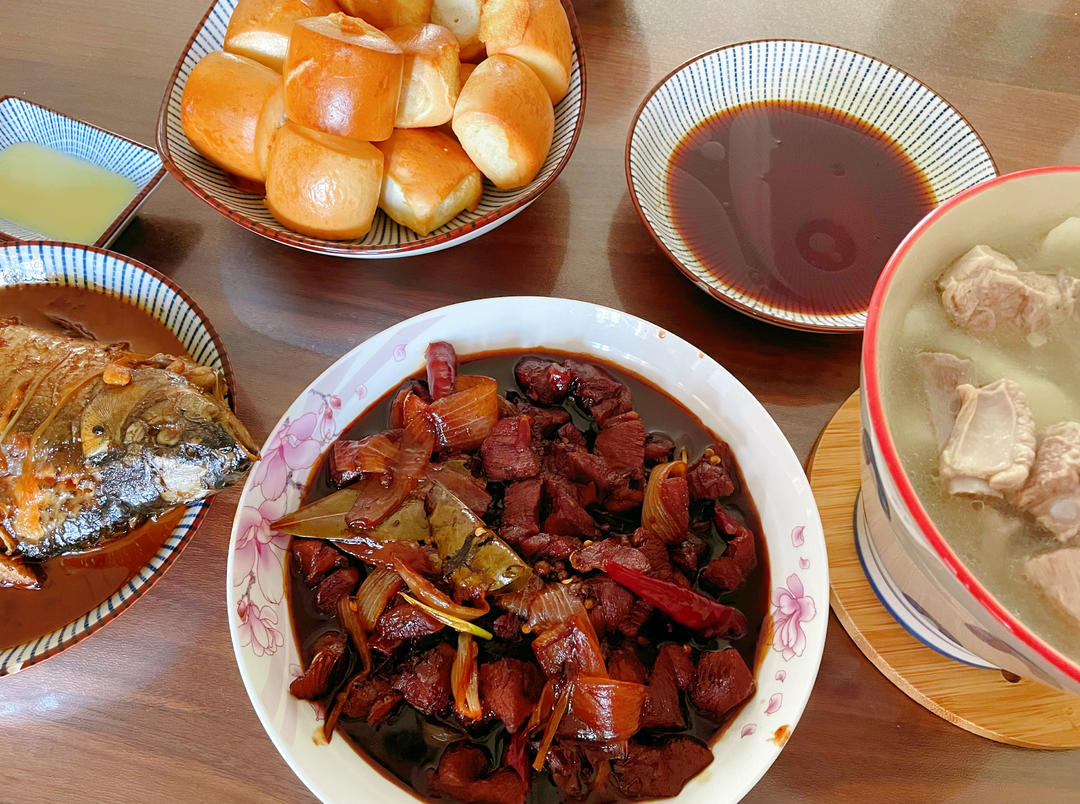 超简单的炖牛肉