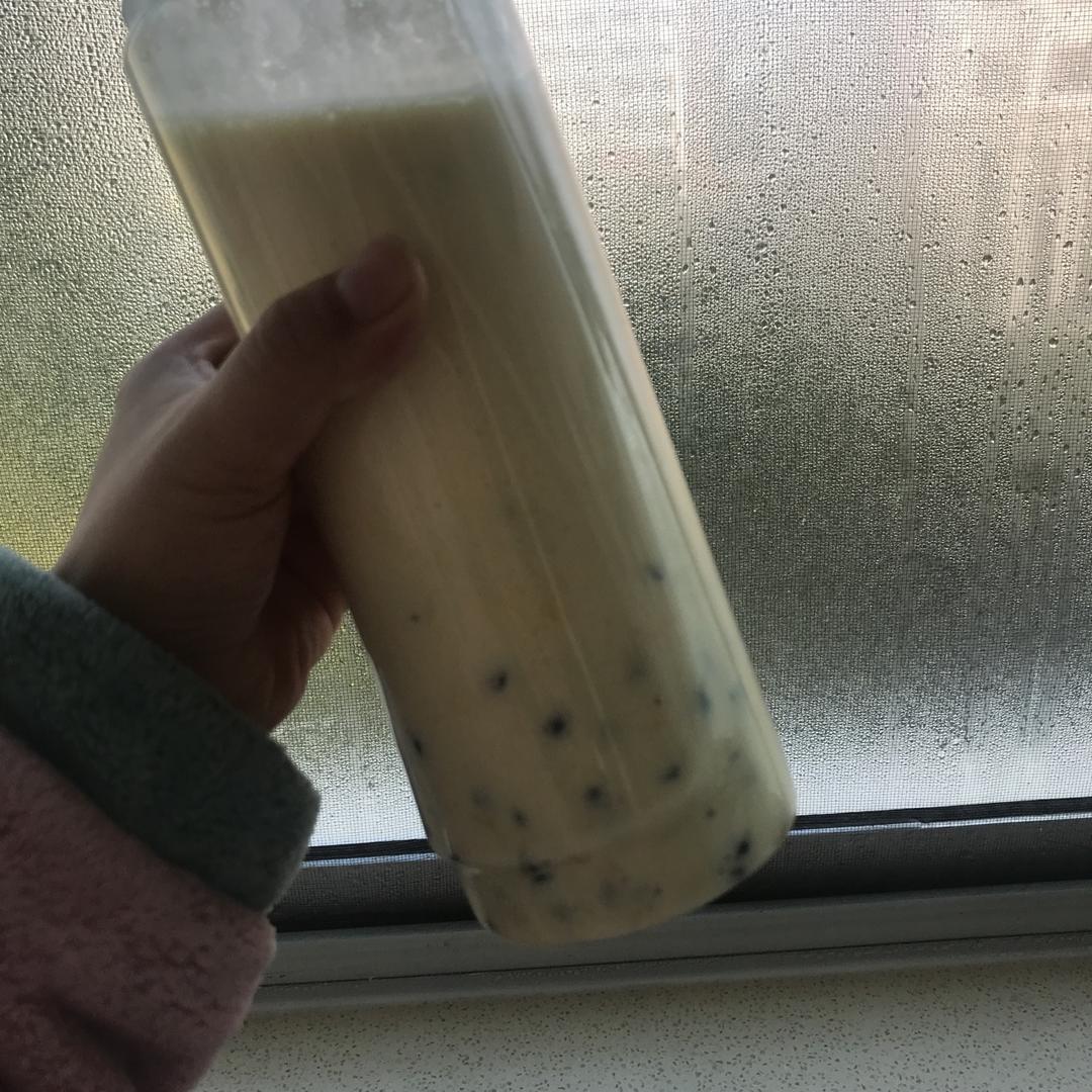 百香果牛奶