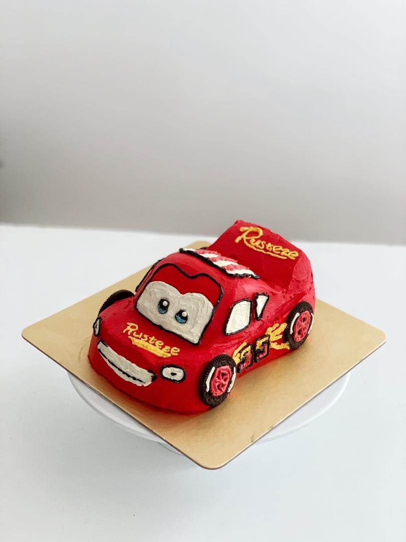 missoo做的闪电麦昆汽车蛋糕