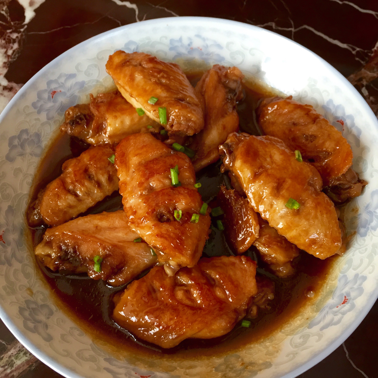 家常菜 红烧鸡翅 神奇蓝精灵做的红烧鸡翅