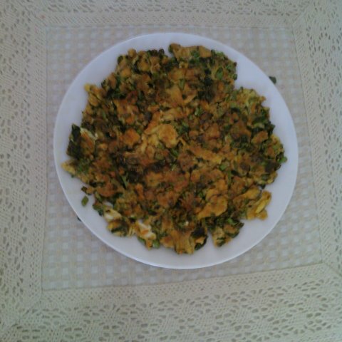 香椿鸡蛋煎饼