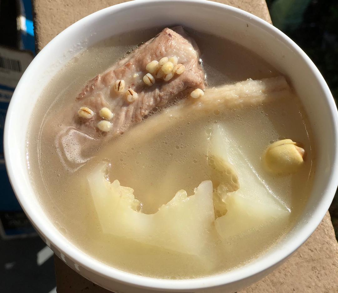 温兜儿做的青木瓜排骨汤