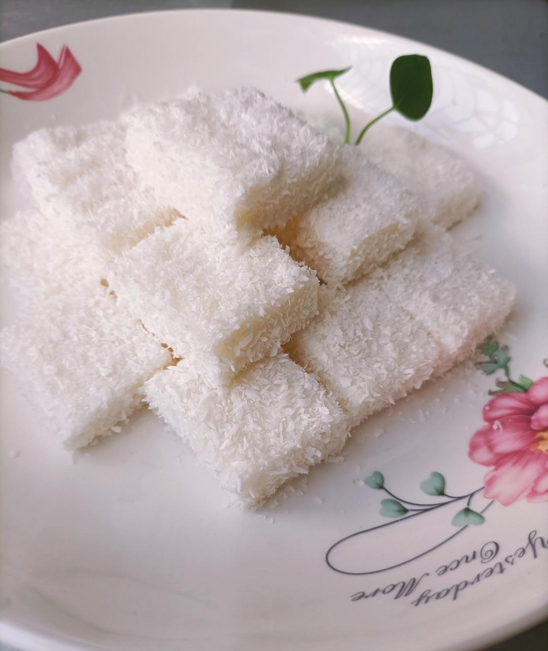 只要1个平底锅就能做的椰奶冻，免蒸免炸，Q弹顺滑奶味浓郁