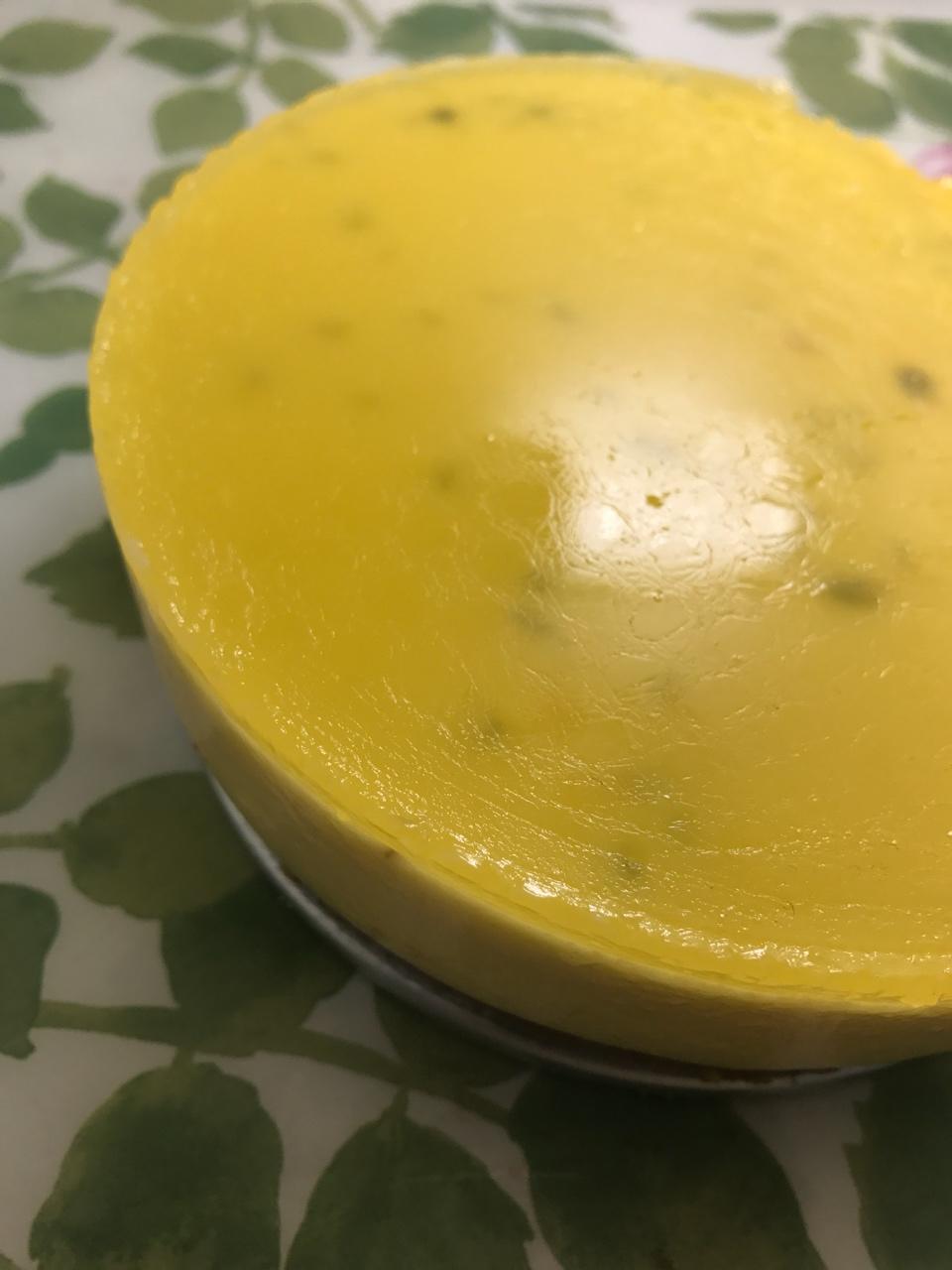 Bakingpie-集百种香味的水果-百香果慕斯