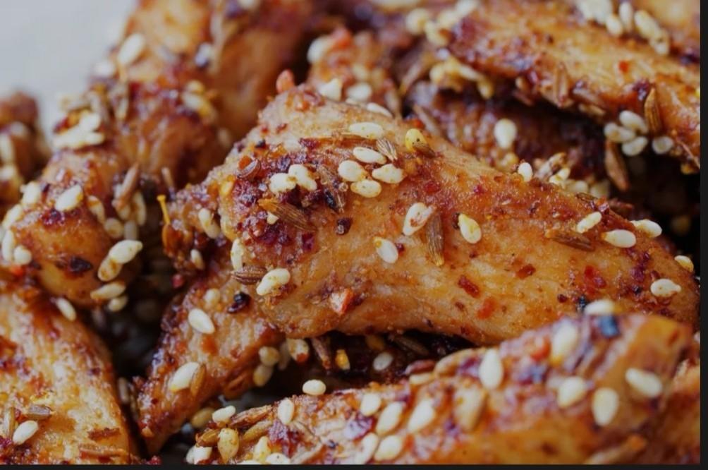 孜然麻辣鸡胸肉-吃完想嗦手指的做法