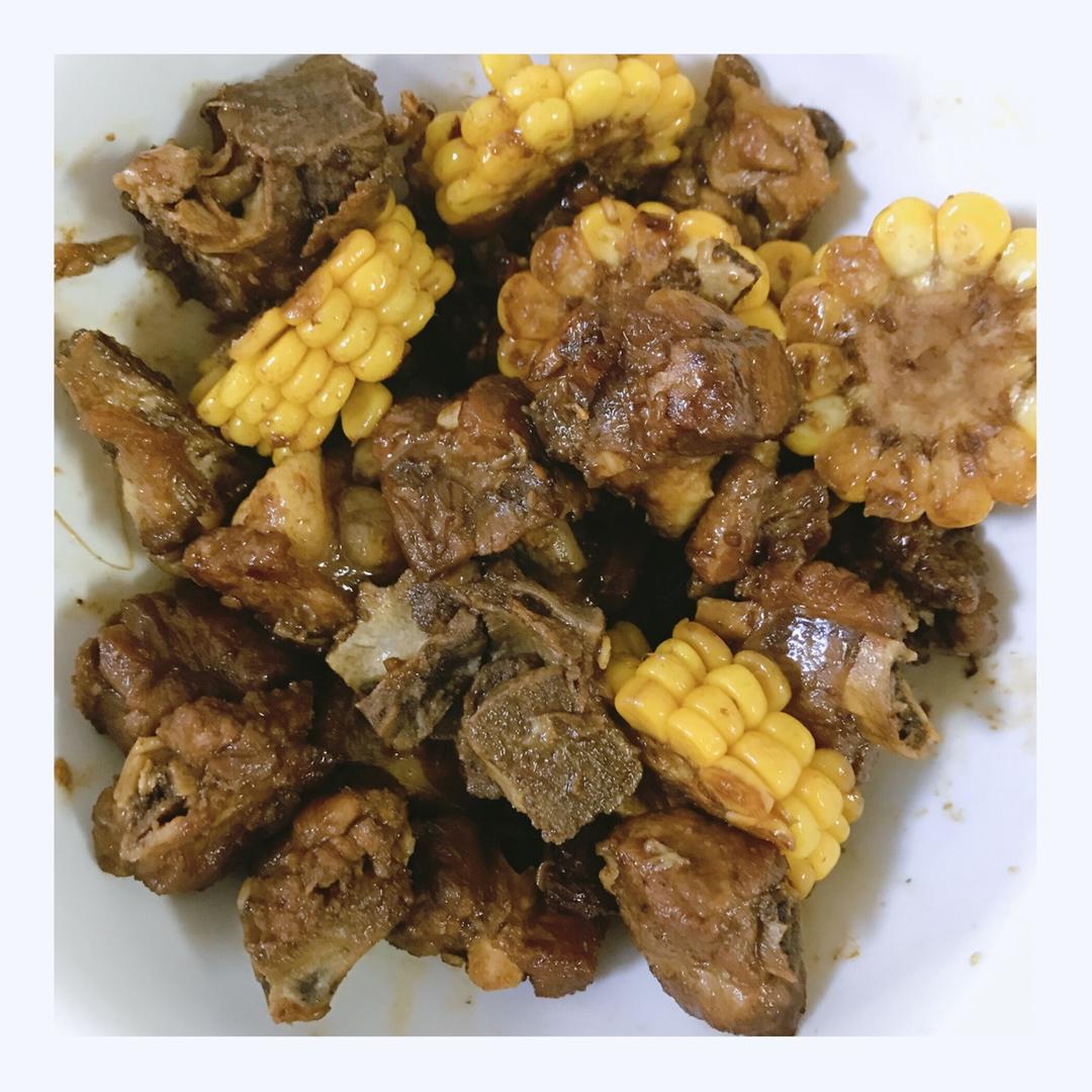 红烧排骨炖玉米