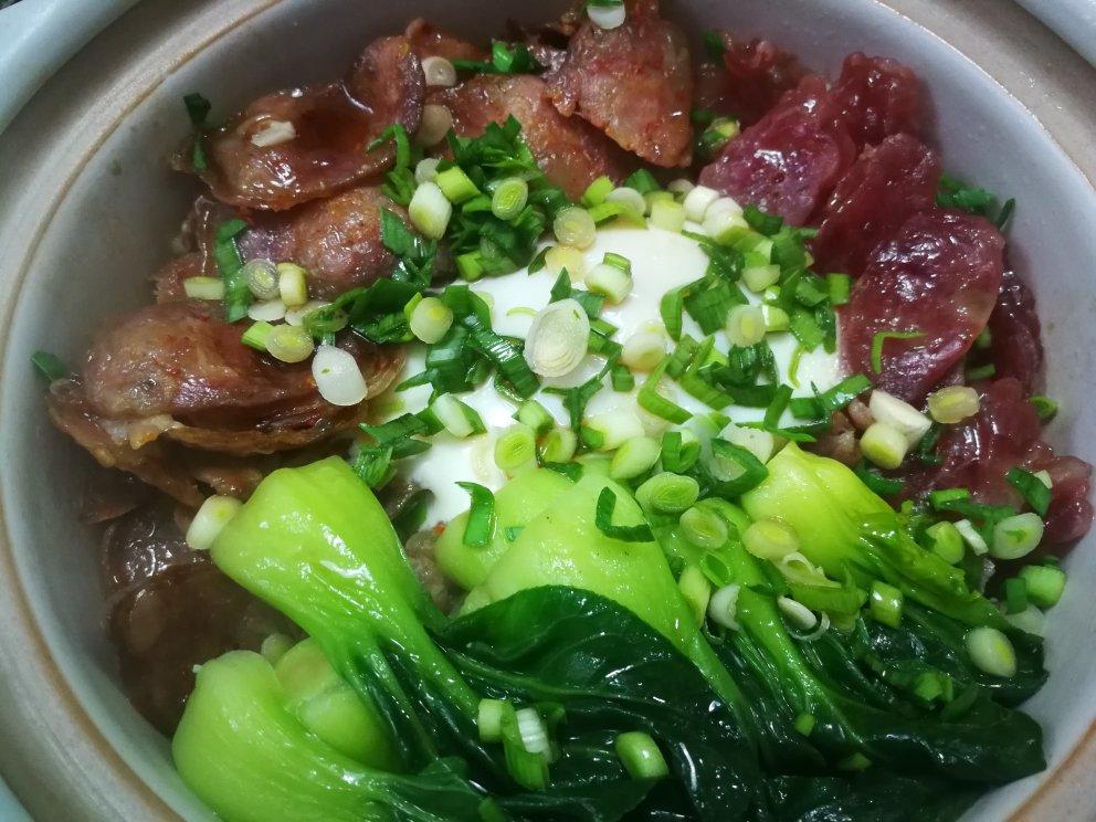 香肠煲仔饭