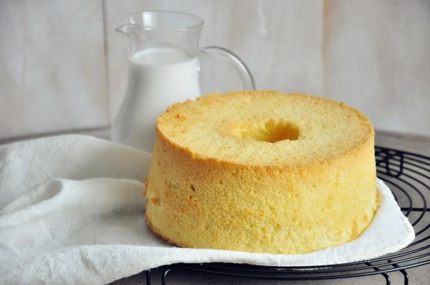 基础戚风蛋糕的做法