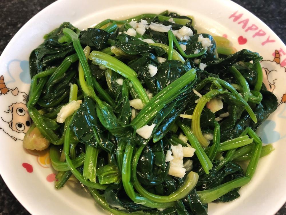 蒜蓉菠菜的做法