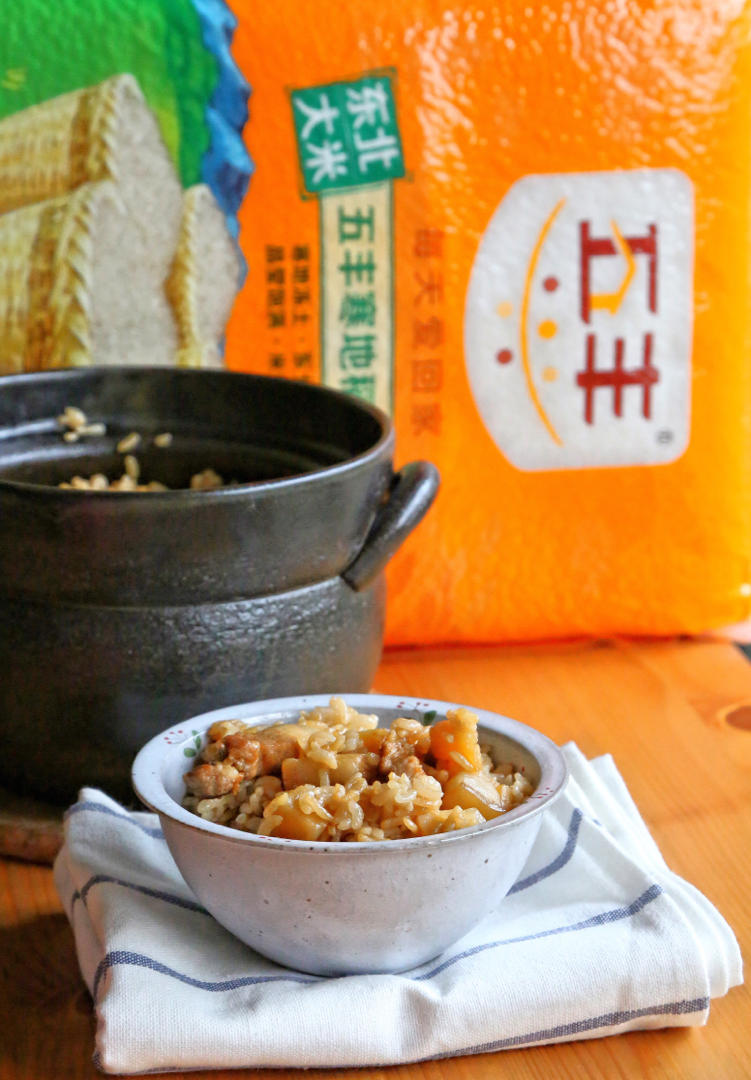 土豆五花肉焖饭