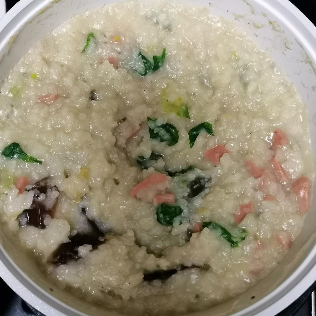 妈妈👩教我做的皮蛋瘦肉粥🥣简单快捷美味😋