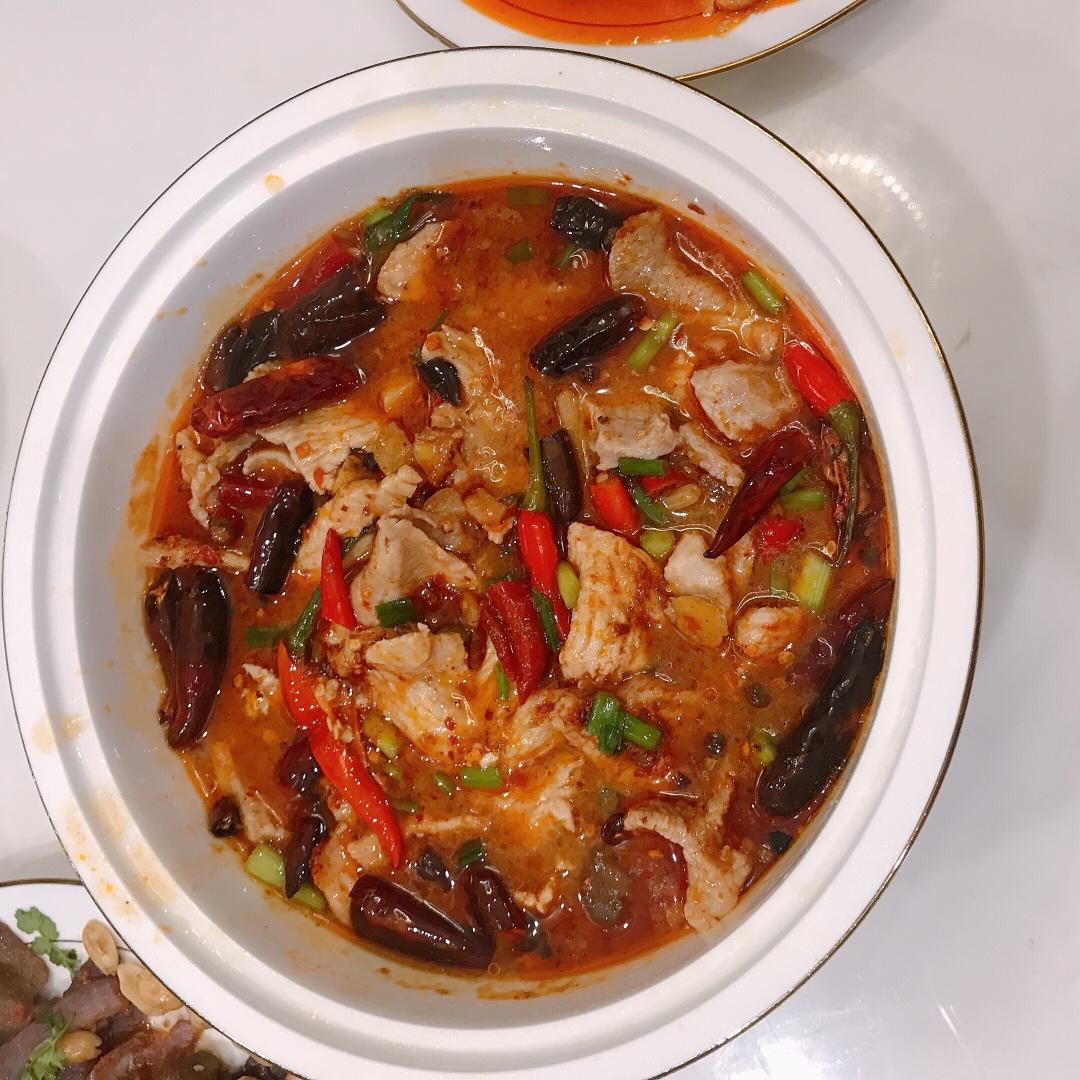 厨师长教你：“水煮肉片”的正宗做法，这味道真的很四川