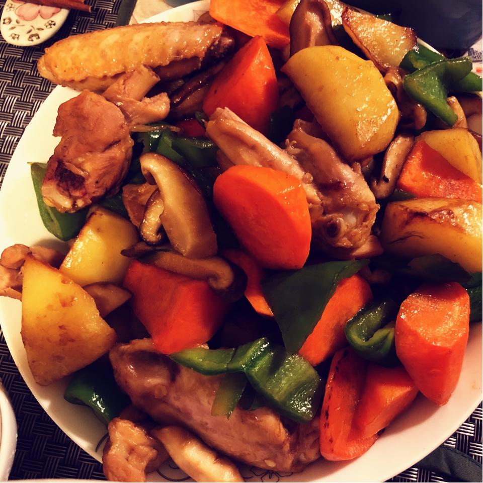 土豆烧鸡块（微辣版）