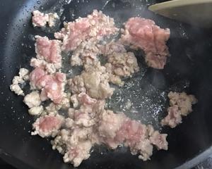 肉末蒜薹烧豆腐的做法 步骤4