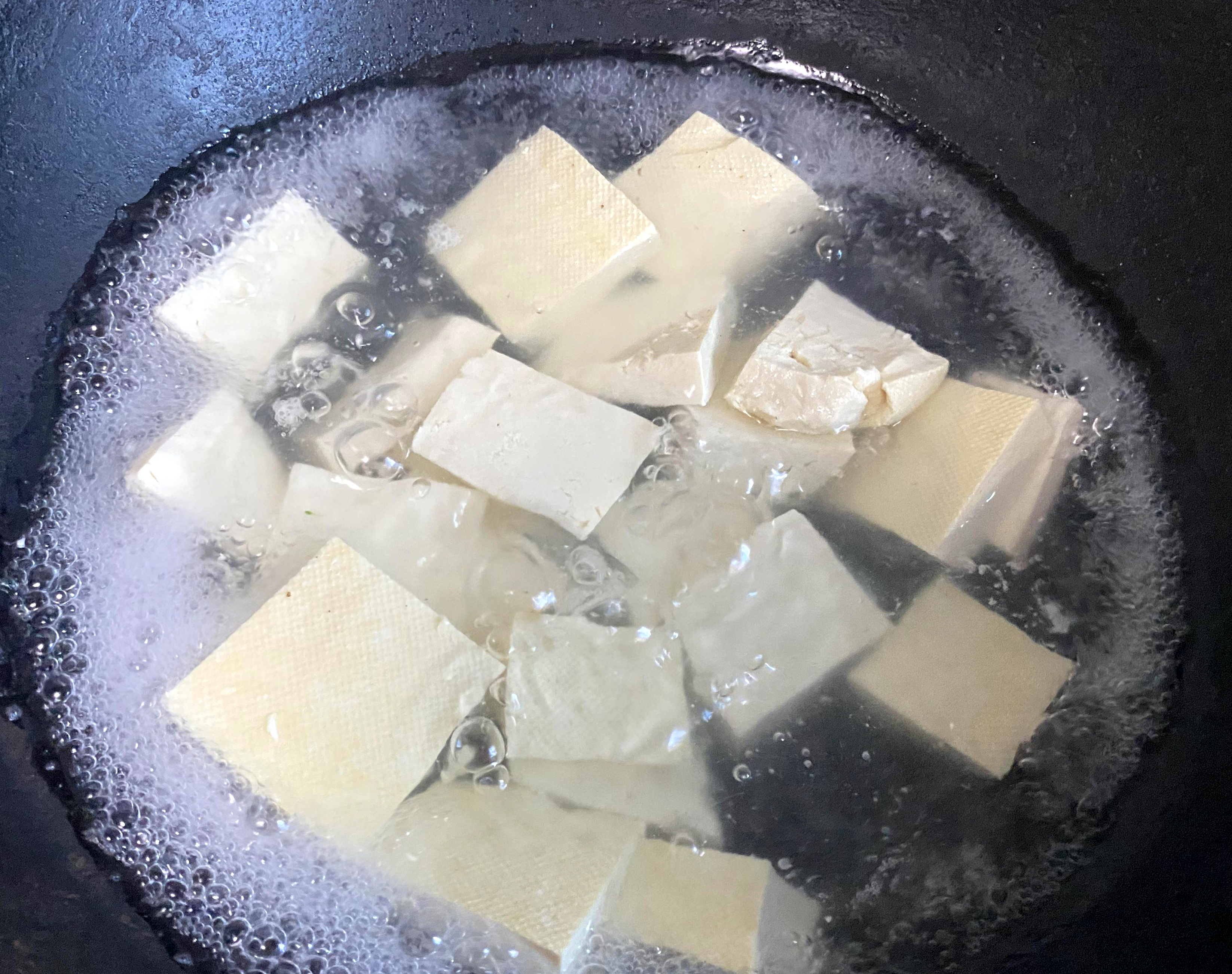 青菜豆腐牛肉汤的做法 步骤1
