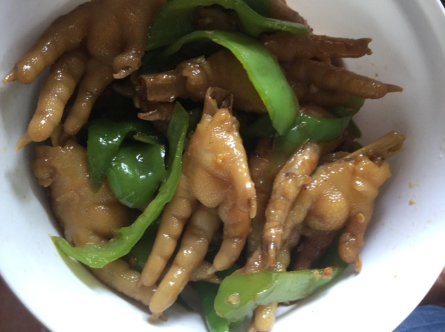 红烧鸡爪