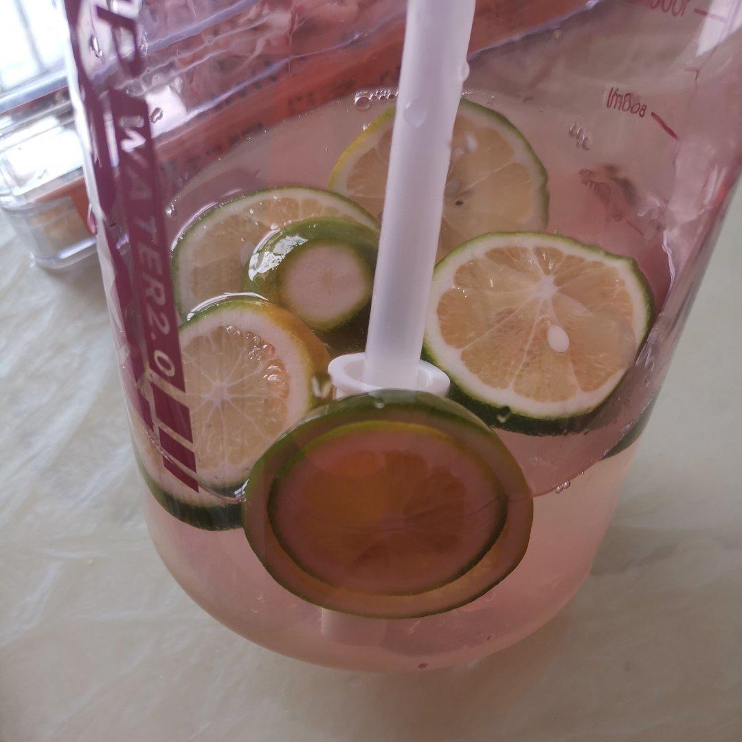 自制青柠蜂蜜茶