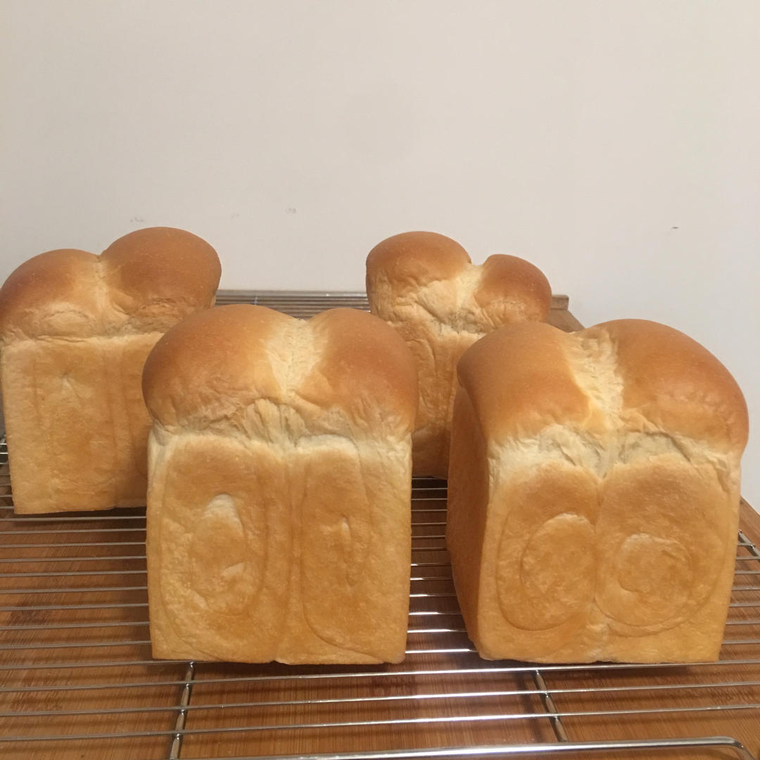 早餐白吐司          （庞多米 Pain de mie）