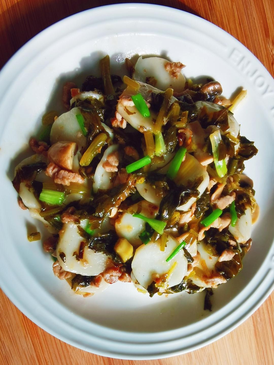 雪菜咸几炒年糕