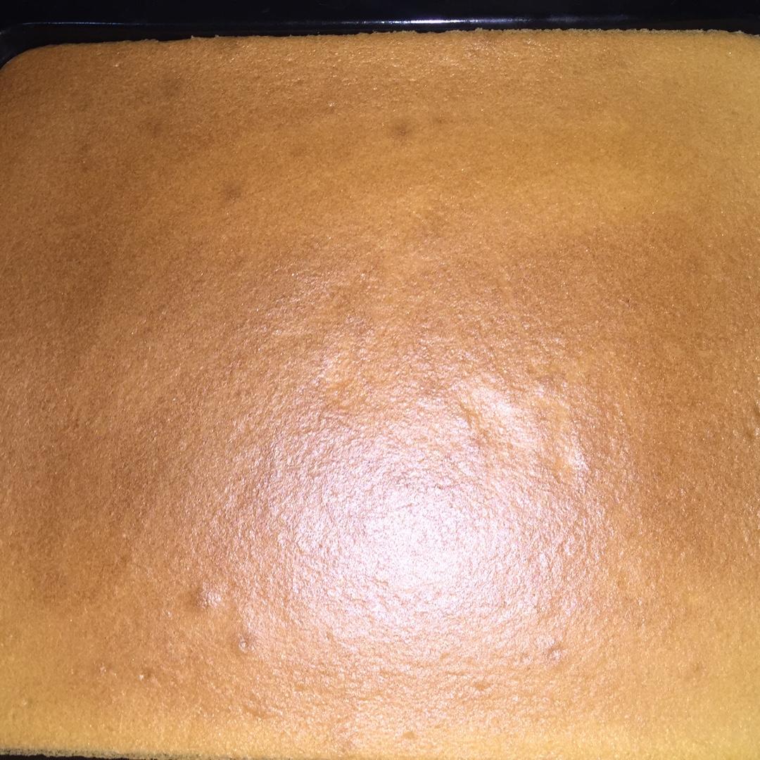 烤箱做蛋糕（戚风蛋糕的做法）