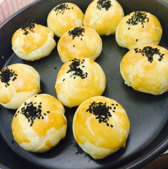 豆沙蛋黄酥