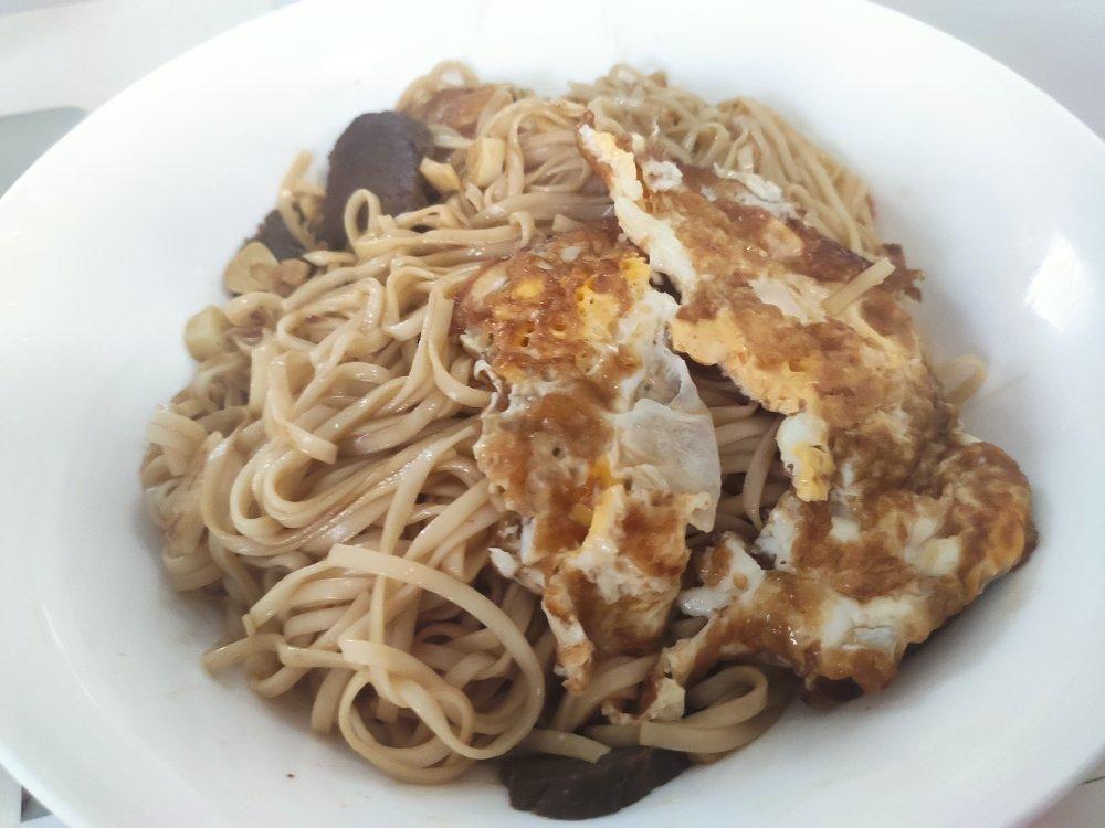 鸡蛋焖面