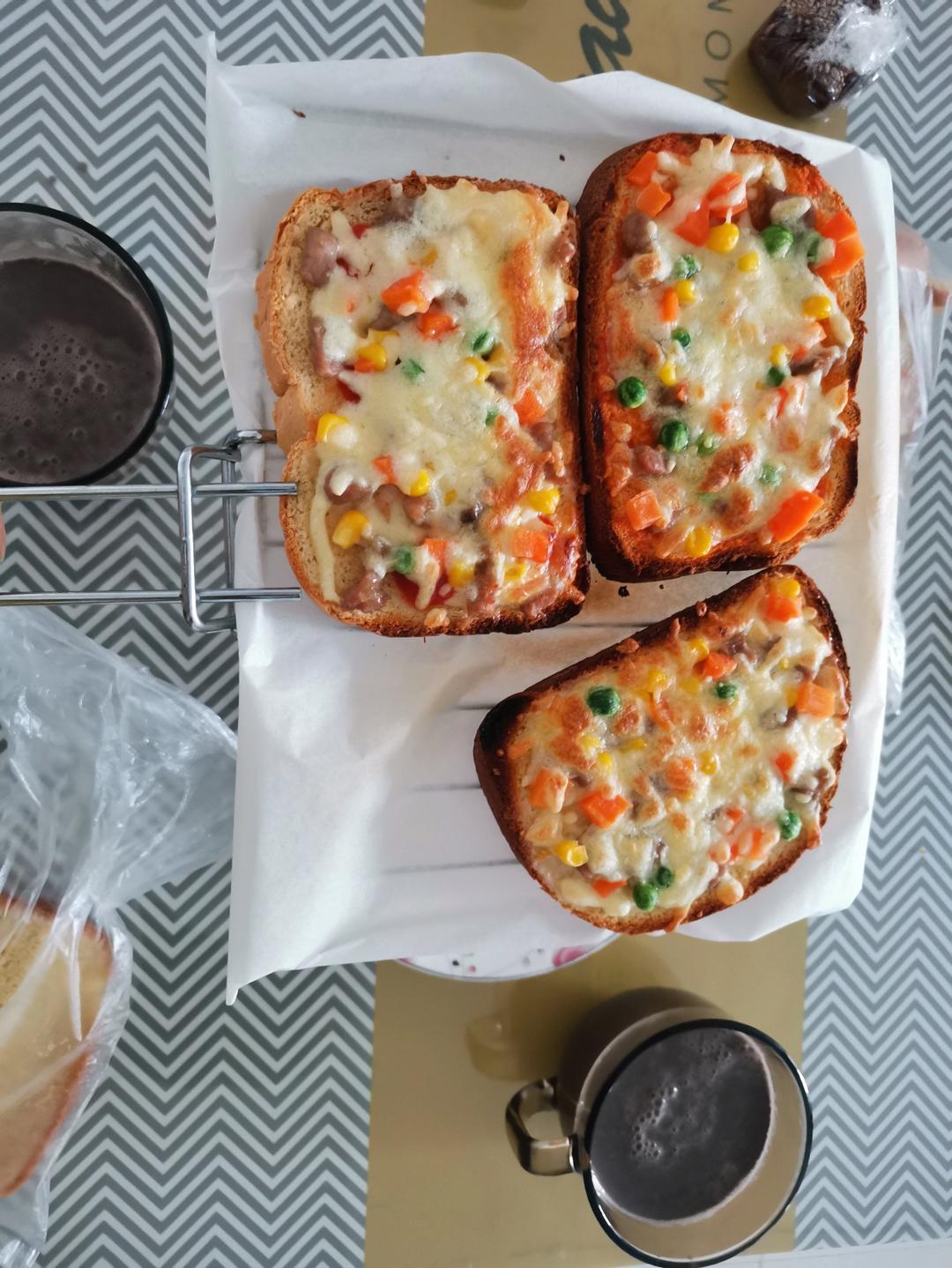 超好吃面包披萨🍕