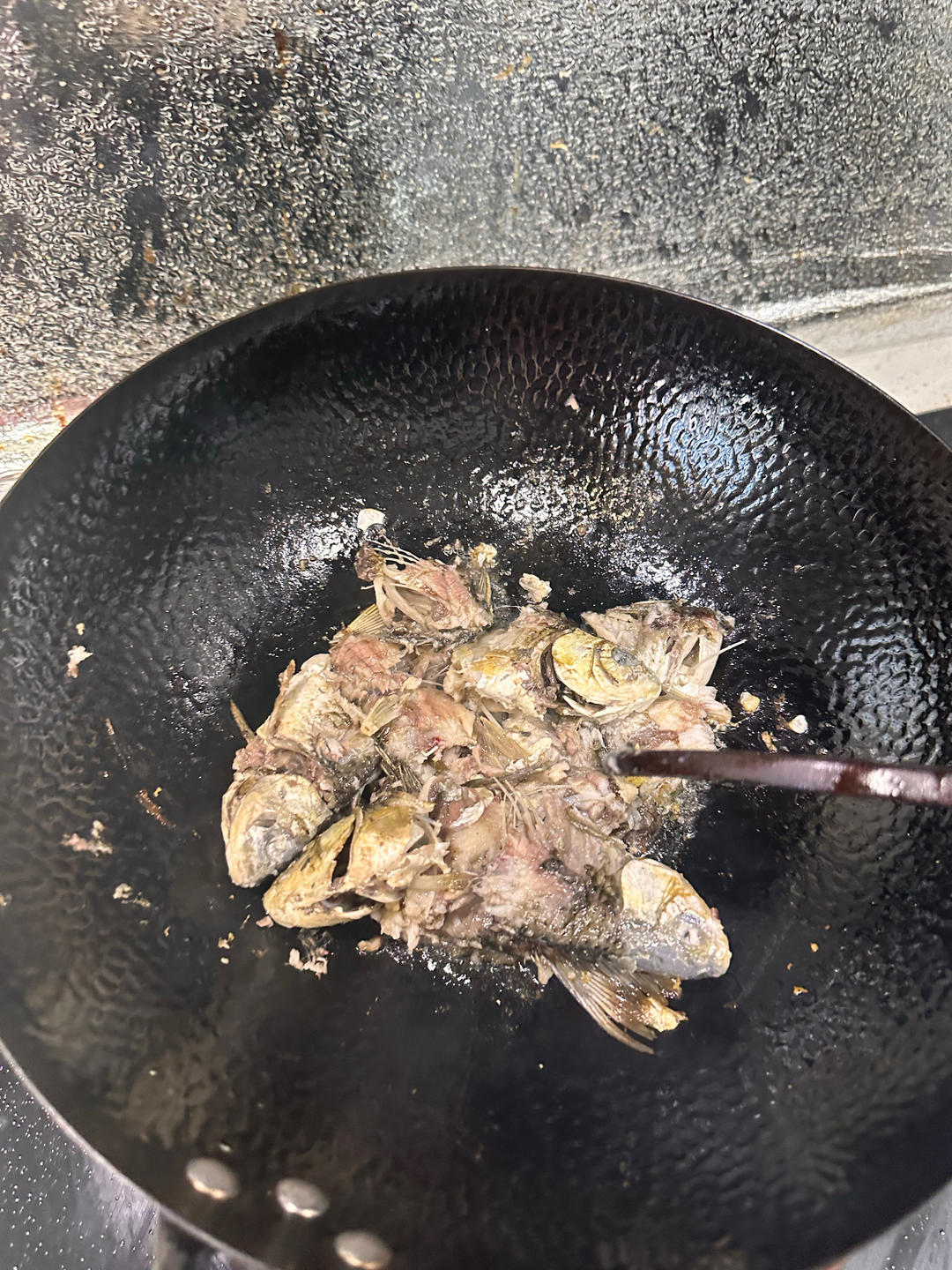 奶白鲫鱼汤！和可以吃刺的香酥鱼渣！