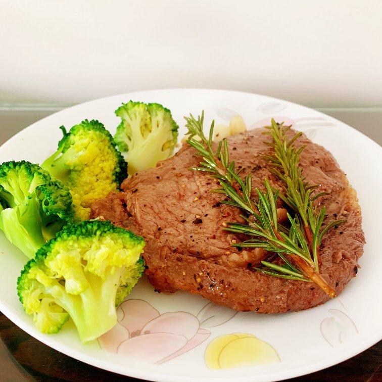 澳洲眼肉牛排                                              西式饭店做法