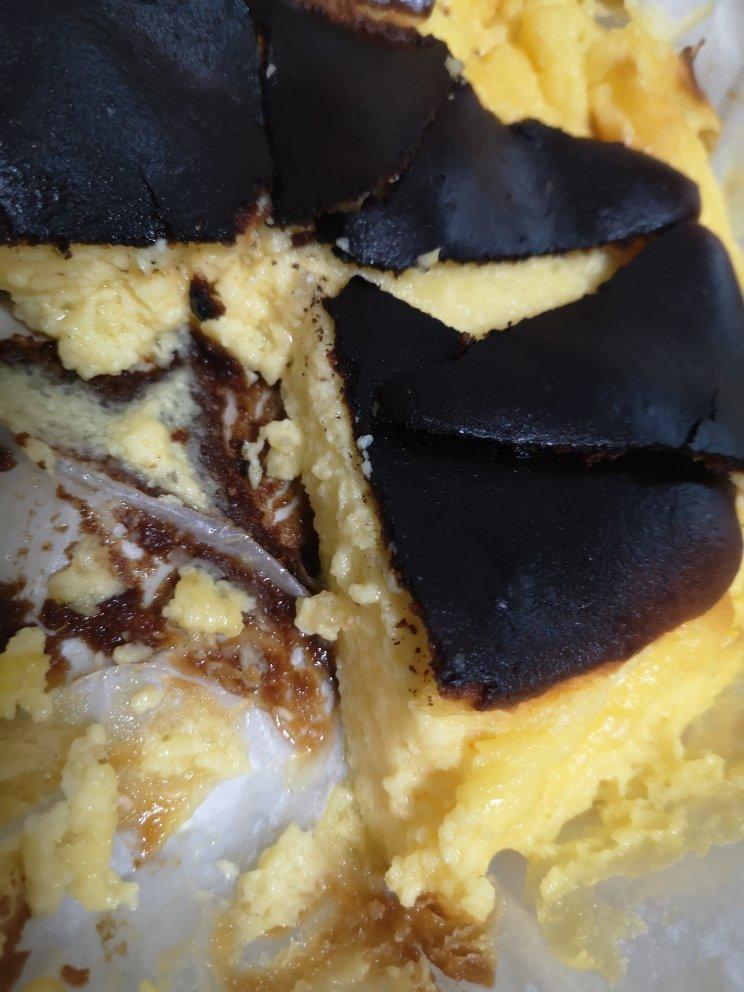 巴斯克式芝士蛋糕