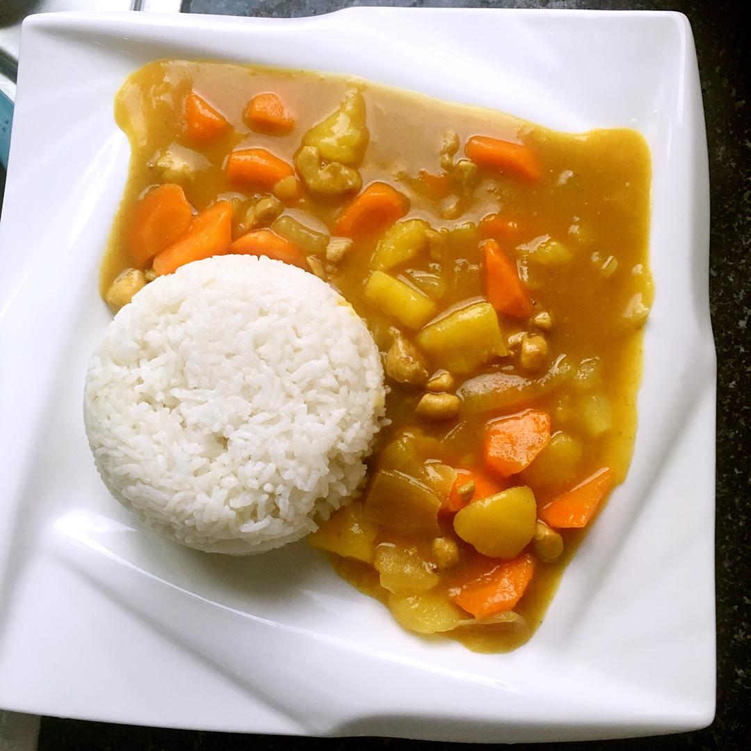 咖喱鸡肉饭