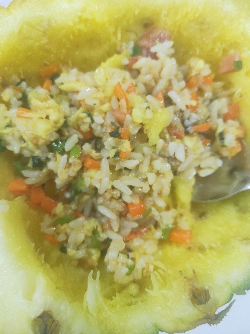 酸甜可口❗连吃三碗都不够的菠萝炒饭