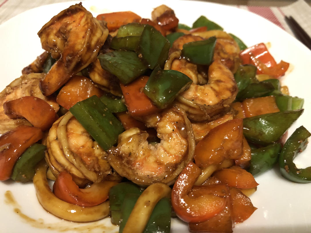 吃一口就爱上黑椒虾仁乌冬面❗️简单美味～