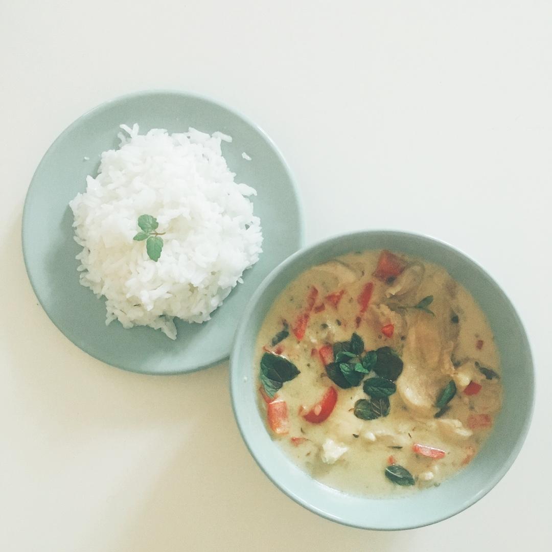 跟泰國廚娘偷師的綠咖喱雞