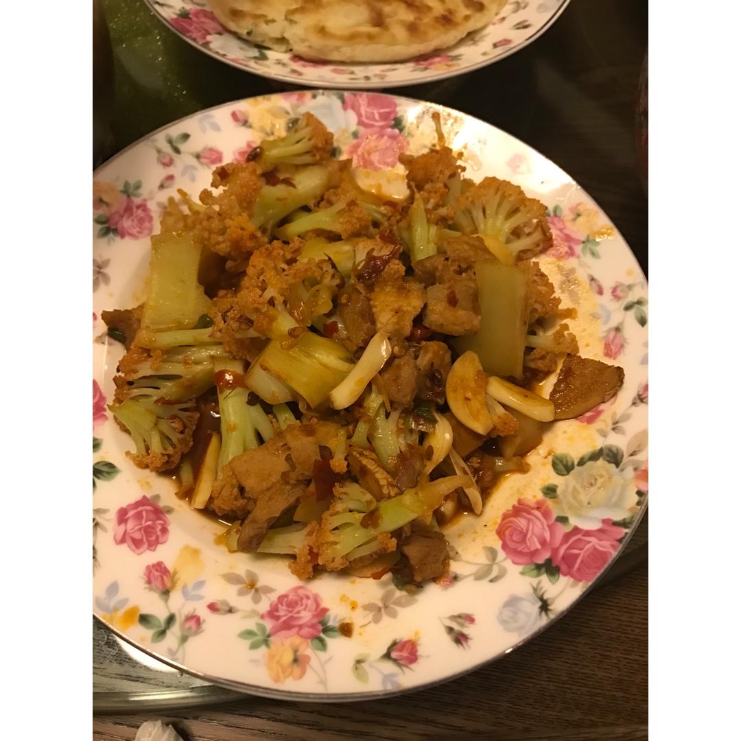很“浪费”米饭的家常菜之一-------干锅菜花